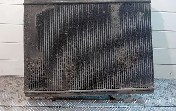 Coolant radiator