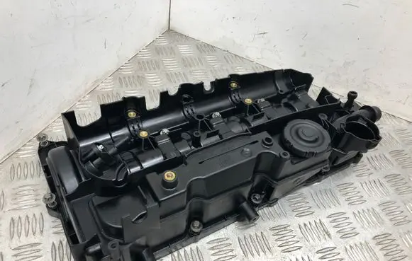 BMW 3 E90 E91 Rocker cam cover 7810584 15265812 PA66GF35