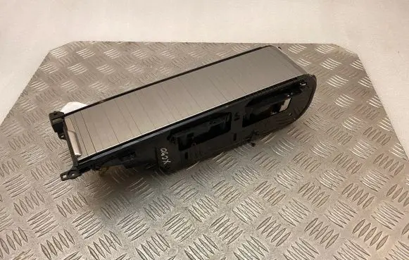 Volvo XC90 Cup holder 31389958