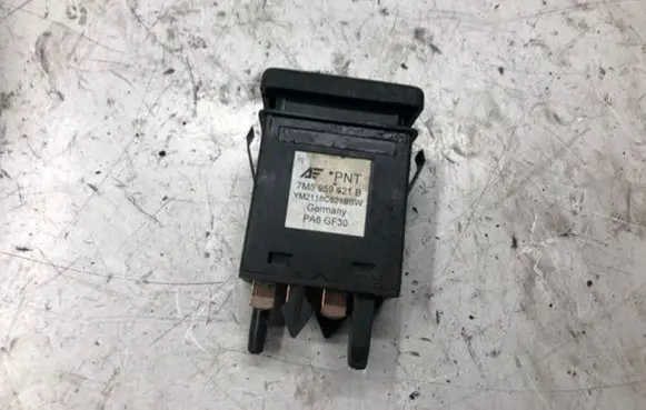 Windscreen/window heater switch