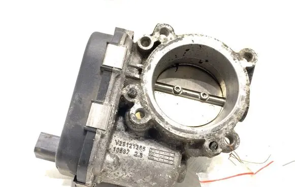 Volkswagen Golf VIII Engine shut-off valve 04E133062T