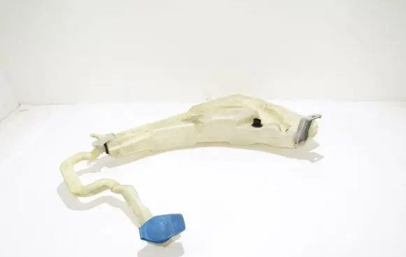 Windshield washer fluid reservoir/tank