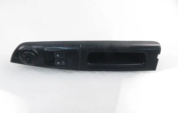 Hyundai Getz Electric window control switch 935701C010