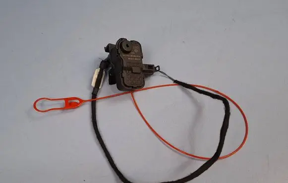 Audi Q5 SQ5 8R Fuel tank cap lock 8K0862153H