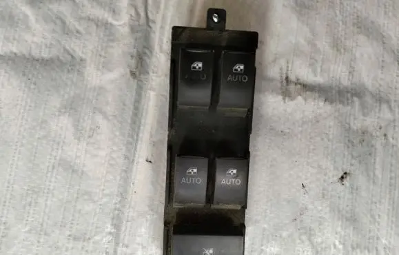 Opel Antara Electric window control switch 202007455-AUTOSSO
