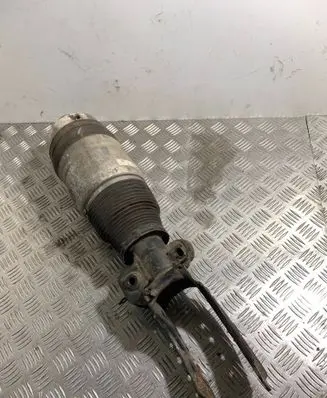 Volkswagen Touareg I Front air suspension shock absorber 7L6616039A