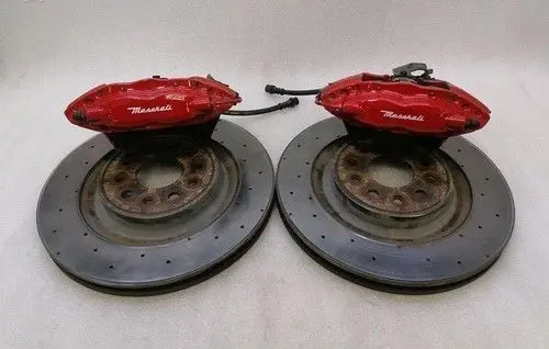 Maserati GranTurismo Front Brake Caliper Pad/Carrier 670039767