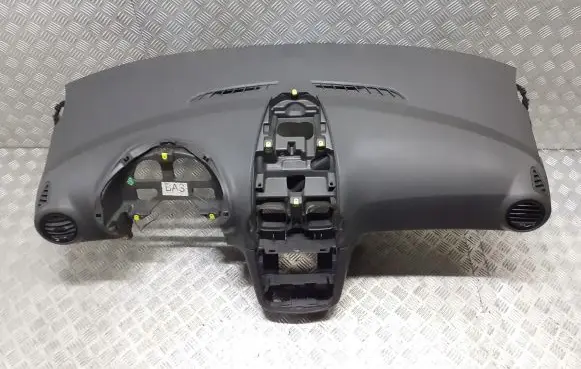 Opel Corsa D Dashboard 13184102