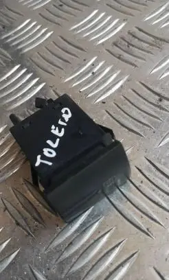 Seat Toledo II (1M) Windscreen/window heater switch 1m1959621