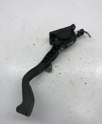 Peugeot 207 Accelerator throttle pedal 9643059180 0280752247