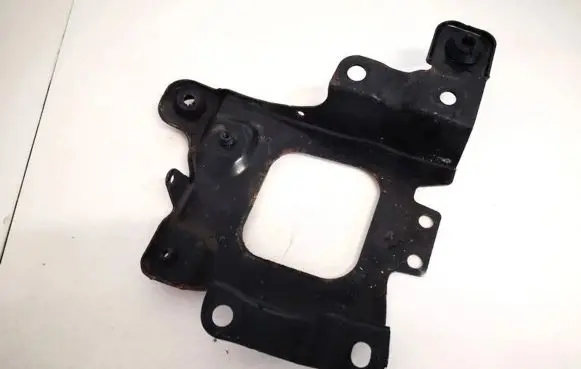 Battery bracket