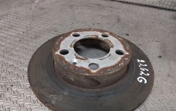 Volkswagen Golf IV Rear brake disc