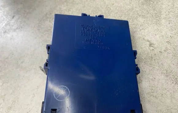 Toyota Prius (XW20) Gateway control module 8911147030 2324005091