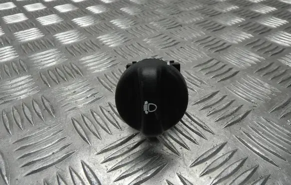 Dacia Sandero Headlight level height control switch 9G1 T1912