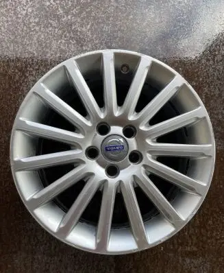 Volvo S80 R17 alloy rim 30666082 30666082S