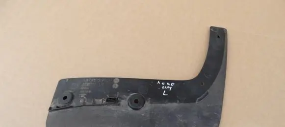 Volvo XC40 Front mudguard 32392714