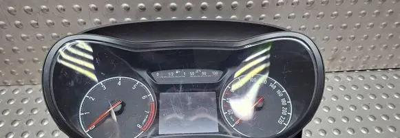 Opel Corsa E Speedometer (instrument cluster) S25053851 13499771