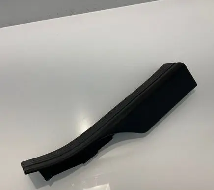 Mercedes-Benz C W204 Rear sill trim cover A2046860336 2046860336
