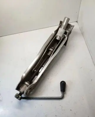 Audi A2 Lift Jack 8Z0011031A