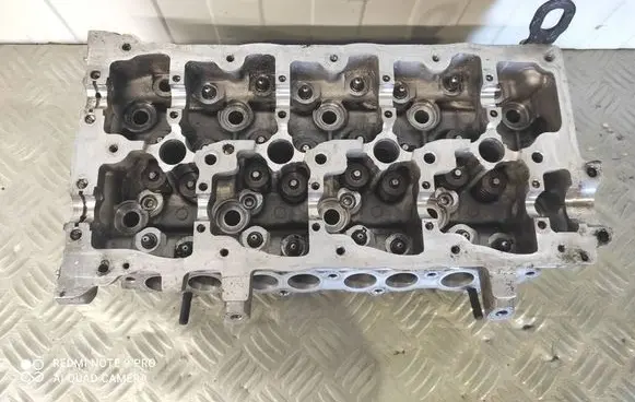 KIA Carens III Engine head 221112A200
