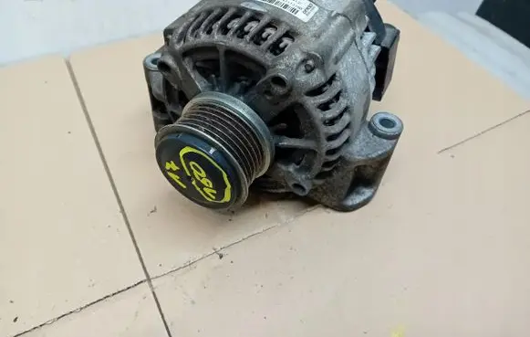 Opel Combo D Generator/alternator 51916020