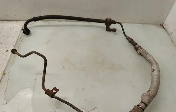 KIA Carens I Power steering hose/pipe/line