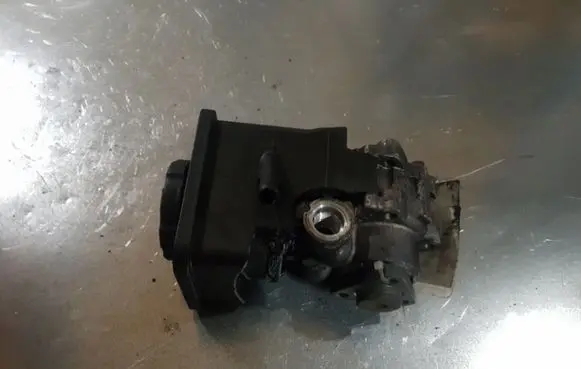 BMW 3 E46 Power steering pump