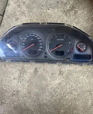 Volvo S80 Speedometer (instrument cluster)