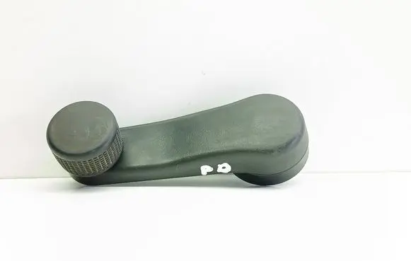 Volkswagen Golf III Front door window winding handle 1H0837581C