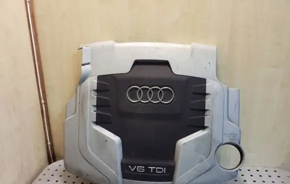 Audi A5 8T 8F Engine cover (trim) 059103925AQ