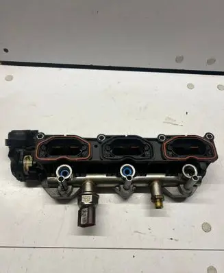 Audi S5 Intake manifold 06E133340C