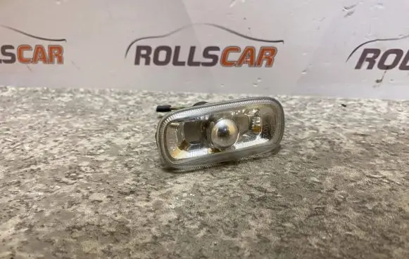 Audi A4 S4 B6 8E 8H Front fender indicator light 8E0949127