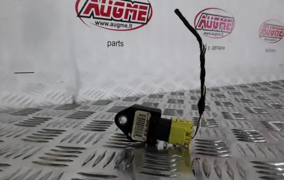 Mercedes-Benz B W245 Airbag deployment crash/impact sensor A1698210451