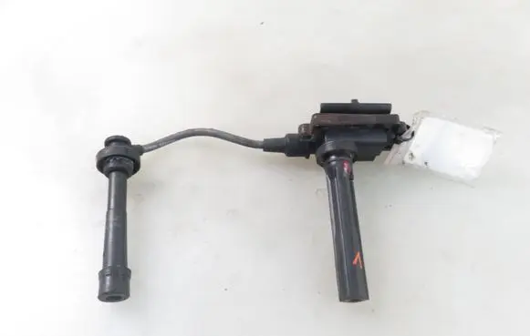 Suzuki Wagon R+ High voltage ignition coil 83E01Y28