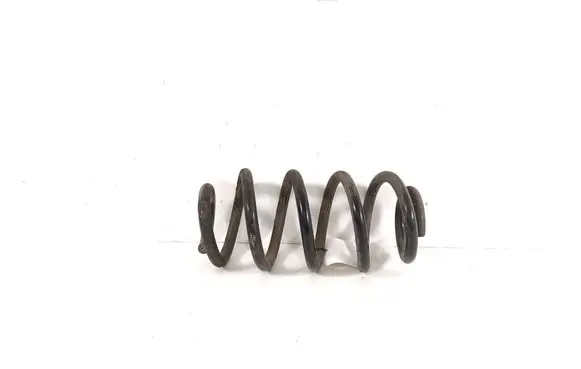 BMW 2 F46 Rear coil spring 6866764