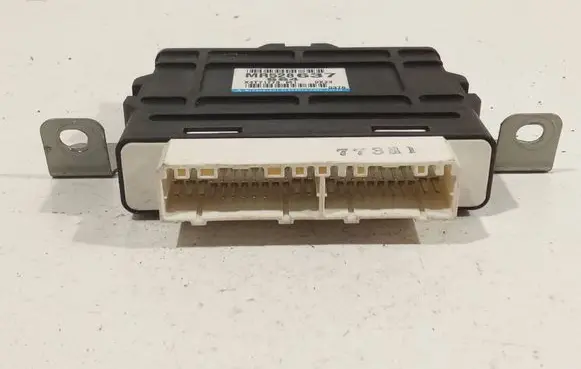 Mitsubishi Pajero Gearbox control unit/module MR528637 X4T71773