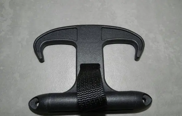Audi A6 S6 C7 4G Tie down hook / loop 4G5867615