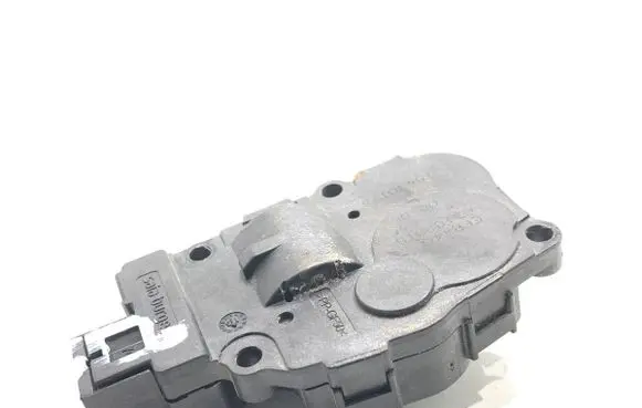 Volkswagen Touareg II Air flap motor/actuator EFB440