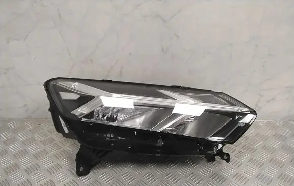 Dacia Sandero III Headlight/headlamp 260102586R