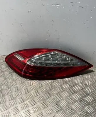 Rear/tail lights