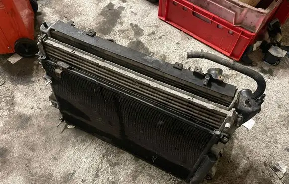 Toyota Avensis T250 Radiator set 4227502520