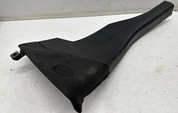 Maserati Ghibli (B) pillar trim (top) 670011413 06700194100