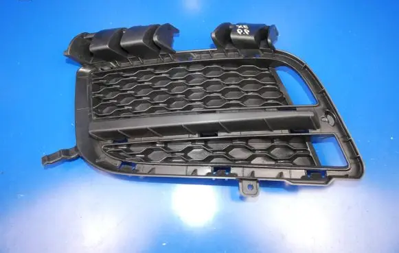 Jaguar XE Front bumper lower grill GX738B289AA