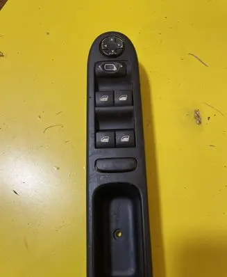 Peugeot 307 Electric window control switch 965459877 96548598 9654859877
