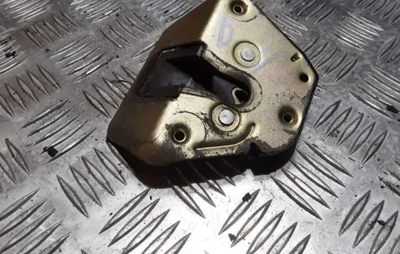 Peugeot Partner Sliding door lock 319106