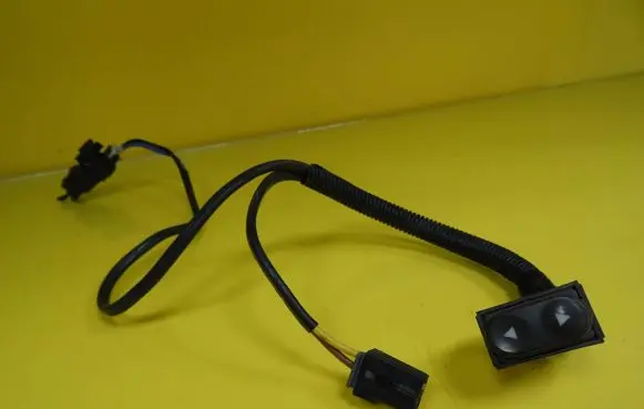 Fiat Punto (188) Electric window control switch B569