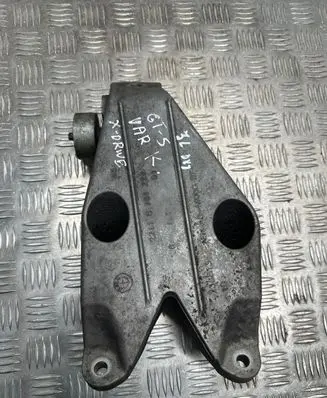BMW 5 GT F07 Engine mounting bracket 6781227