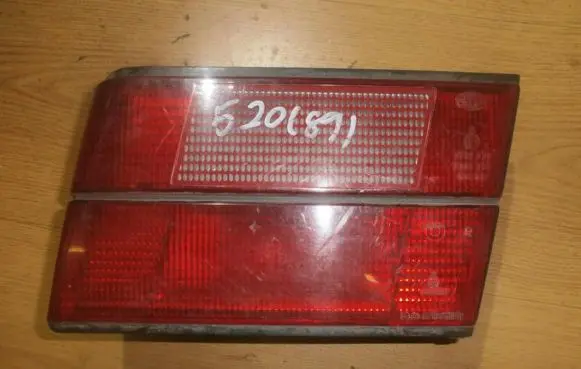 BMW 5 E34 Tailgate rear/tail lights 1384011l 8769r23