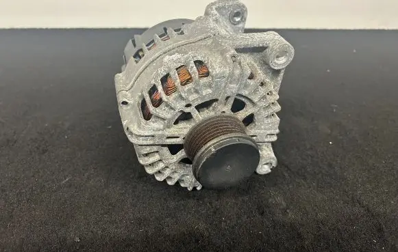 BMW 5 F10 F11 Generator/alternator 8507625