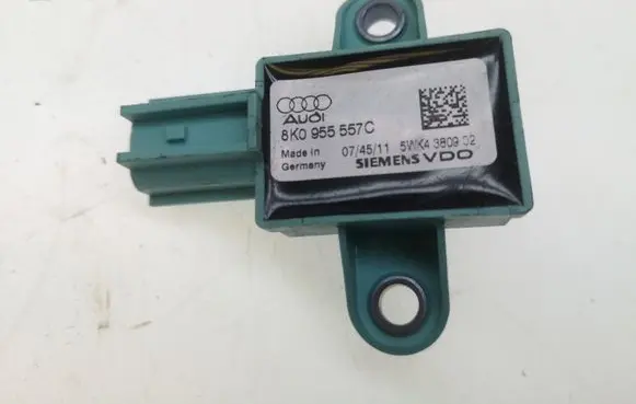 Audi A4 S4 B8 8K Airbag deployment crash/impact sensor 8K0955557C